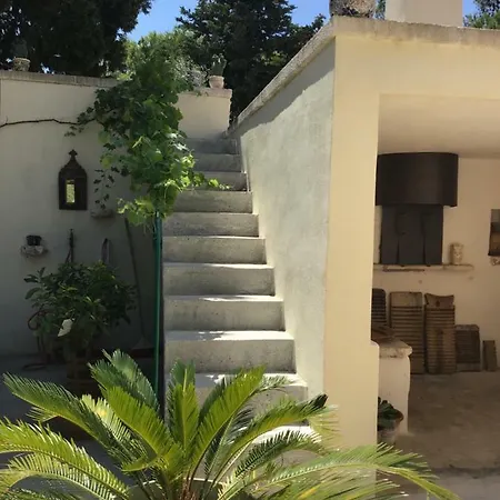 Masseria Serafino Open Space Aladino אוסטוני